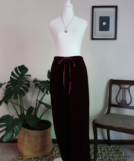 Wine red velvet shirt and pants set👯‍♀️🥀