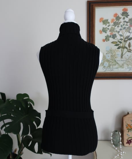 Black summer knitting sleeveless top🐦‍⬛