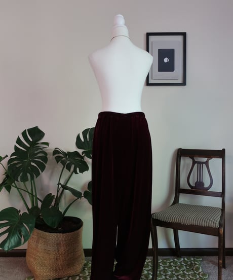 Wine red velvet shirt and pants set👯‍♀️🥀