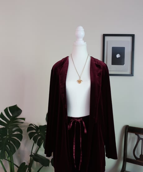Wine red velvet shirt and pants set👯‍♀️🥀
