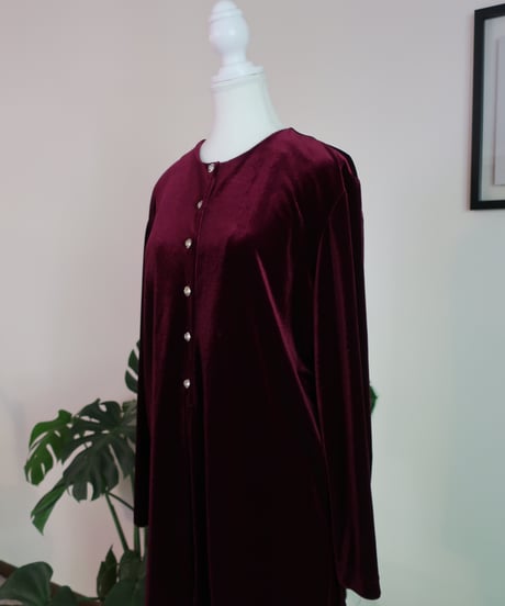 Wine red velvet shirt and pants set👯‍♀️🥀