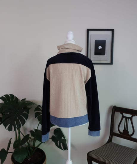 UNITED COLORS OF BENETTON top