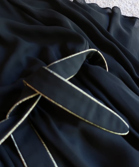 Chiffon gold piping mid dress 🌟UNION LABEL