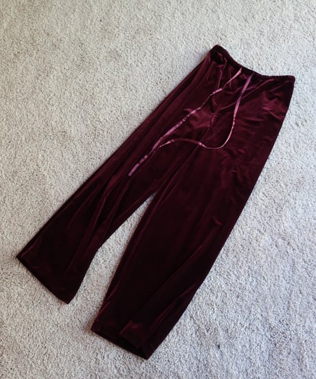 Wine red velvet shirt and pants set👯‍♀️🥀