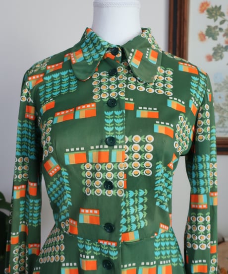 60’s flower shirt dress 🌷
