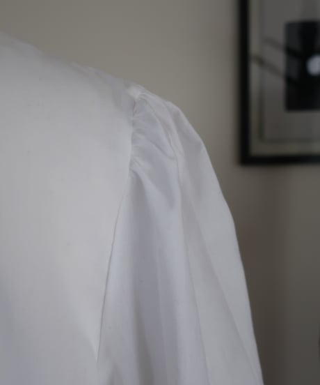 White lace tunic shirt 🕊️