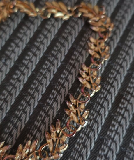 Gold tone leaves choker necklace 🍂　セット販売専用アイテム