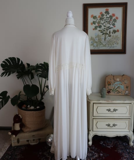 White lace long robe🕊️