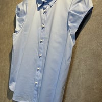 パフスリーブブラウス