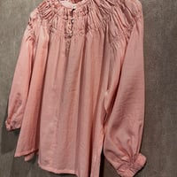 ストライプブラウス