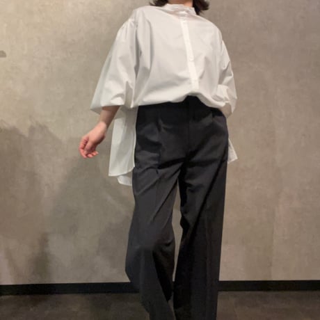 タックパンツ