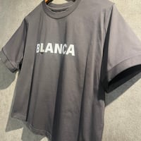 パール付きTシャツ