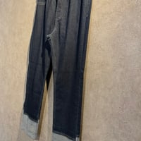 ロールアップ風デニム