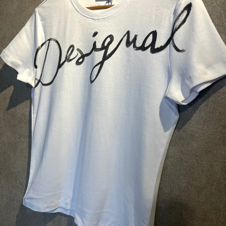 ロゴTシャツ