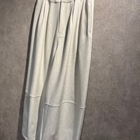 カーブパンツ