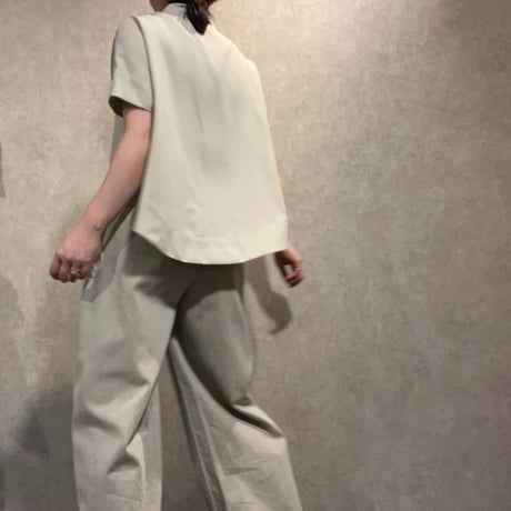 ブラウス