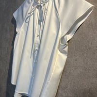 ブラウス