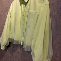 ショート丈ブラウス