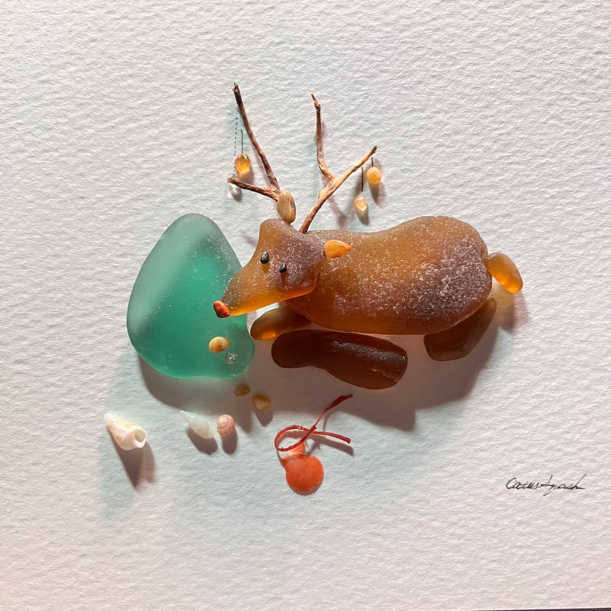 シーグラスアート ツリーを飾るトナカイ | CatusSquash