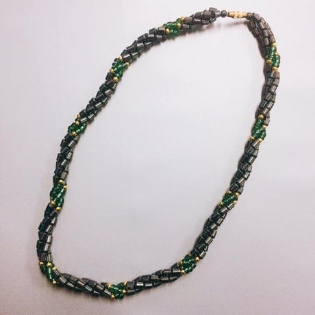 Made in Kenya　アフリカ　ケニア　ヘマタイト　天然石　パワーストーン　ハンドメイド　ネックレス