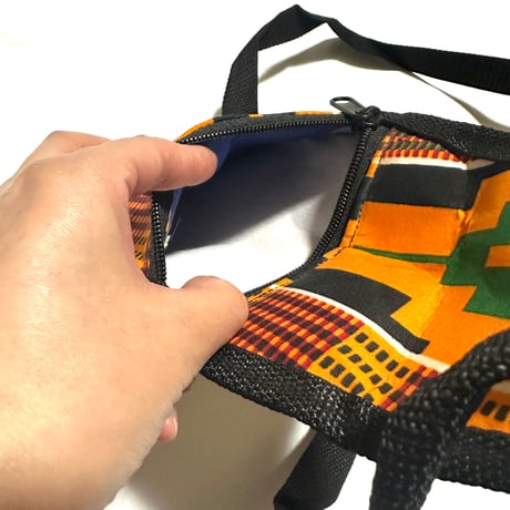 アフリカンプリント　ケンテ　ショルダーバッグ　Kente print small crossbody bag