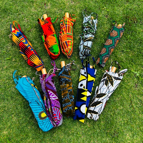 折り畳み　アフリカンプリント　ハンドメイド　折りたたみ　日傘　アフリカ布　パーニュ　キテンゲ　African print handmade sunshade