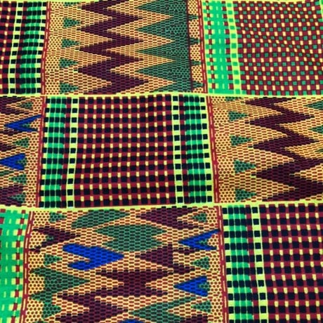 《商品説明をお読み下さい》アフリカ布　布　ケンテ　kente　ハンドメイド　パーニュ　キテンゲ　アフリカンバティック　アフリカンプリント布