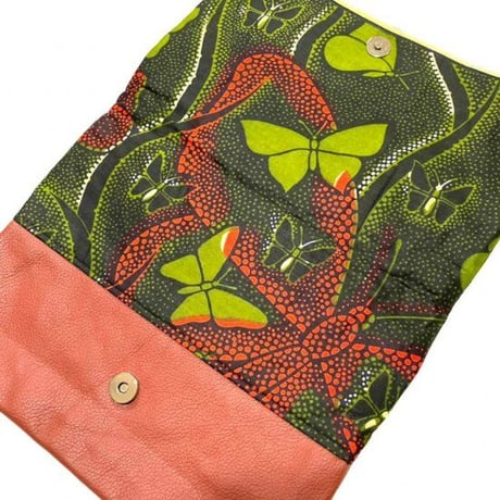 アフリカンプリント　アフリカ布　マグネットボタン　ハンドメイド　レザー　クラッチバッグ　African print leather clutch bag