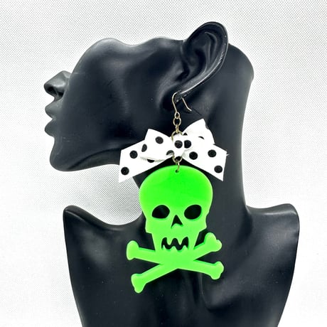 在庫処分SALE　ドクロ　スカル　骸骨　グリーン　ピアス　ヒップホップ　90年代　90’s hiphop Bling Bling