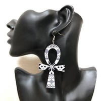 アンク×アフリカンプリント　ウッド　木製　アフリカ　エジプト　Egypt　Ankh　ピアス