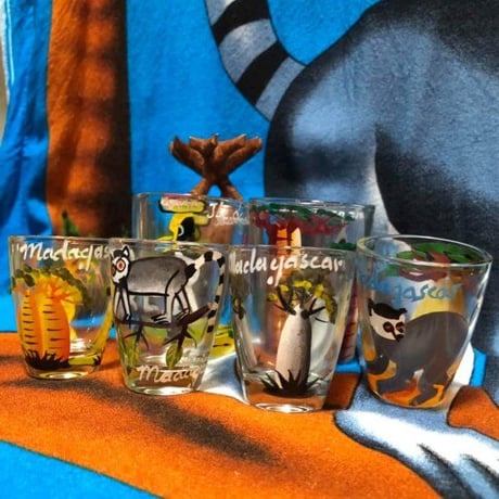 マダガスカル　ハンドメイド　バオバブ　ワオキツネザル　ショットグラス　Madagascar Accessory Shot Glass