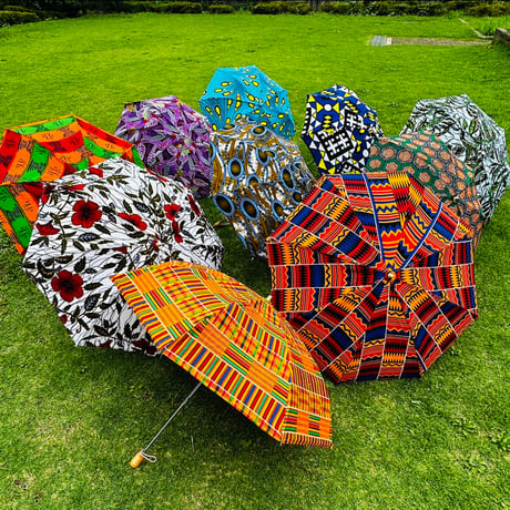 折り畳み　アフリカンプリント　ハンドメイド　折りたたみ　日傘　アフリカ布　パーニュ　キテンゲ　African print handmade sunshade