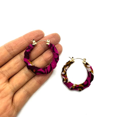 アフリカンプリント　アフリカンバンブーピアス　アフリカ布　ハンドメイド　バンブーピアス　hiphop african print