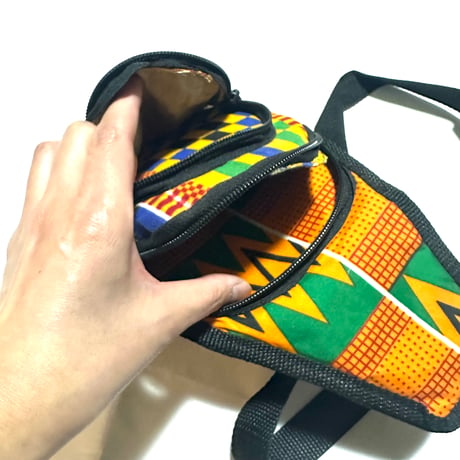 アフリカンプリント　ケンテ　ショルダーバッグ　Kente print small crossbody bag