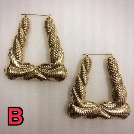 7cm　hiphop　90's　ビッグサイズ　ドアノッカーピアス　ゴールドピアス　ゴールド　ヒップホップ