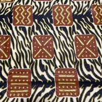 《商品説明をお読み下さい》ポリエステル素材　アフリカ布　布　ハンドメイド　パーニュ　キテンゲ　アフリカンバティック　アフリカンプリント布