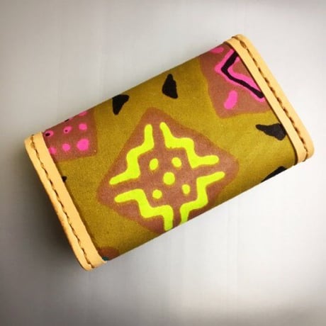 レザークラフト×アフリカ布　ハンドメイド　名刺入れ　カード入れ　カードケース　アフリカ　アフリカ布　革　雑貨