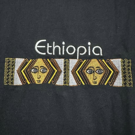 《Fair trade/売上10%を孤児院募金》刺繡　エチオピア　イラスト　Tシャツ　 アフリカ　T-Shirt　Ethiopia