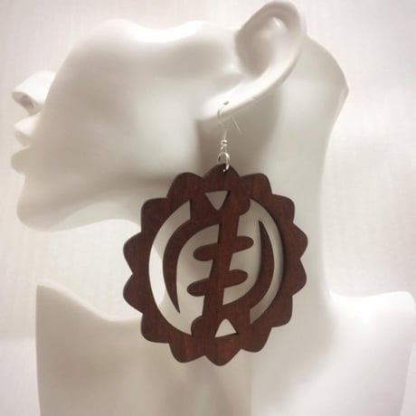 アフリカ　ガーナ　シンボル　アディンクラ　ジニャメ　ウッドピアス　Africa Ghana Adinkra Nyame Ye Ohene