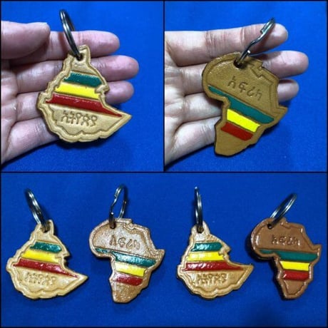 《Fair trade/売上10%を孤児院募金》エチオピア　アフリカ大陸　アムハラ語　レザー　キーホルダー　Africa Ethiopia Key Holder