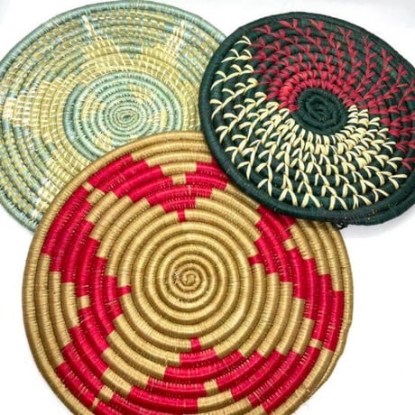 Made in Rwanda　アフリカ　ルワンダ　ハンドメイド　手織り　マット　インテリア　Africa Rwandan Woven mat