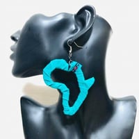Made in Kenya　アフリカ　ケニア　アフリカンプリント　アフリカ大陸　ピアス　Kenya