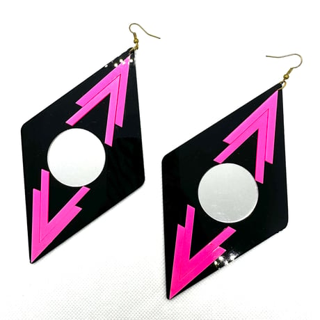 在庫処分SALE　菱形　ピンク×ブラック　ピアス　ヒップホップ　90年代　90’s hiphop Bling Bling