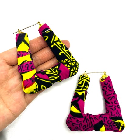 アフリカンプリント　アフリカンバンブーピアス　アフリカ布　ハンドメイド　バンブーピアス　hiphop african print