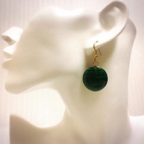 Made in Kenya　アフリカ　ケニア　マラカイト　天然石　パワーストーン　グリーン　アフリカン　ハンドメイド　ピアス　 Malachite