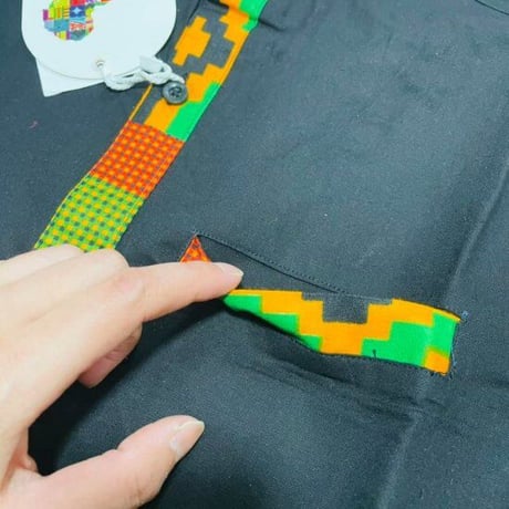 ユニセックス　アフリカンプリント　ブラック　ケンテ　長袖シャツ　Kente African print Trim Dress Shirt