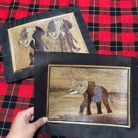 Made in Kenya　アフリカ　バナナの皮　ハンドメイド　動物　村　アート　ケニア　インテリア