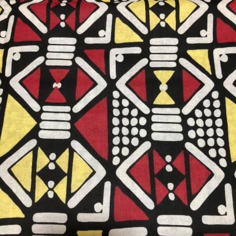 《商品説明をお読み下さい》アフリカ布　布　ハンドメイド　パーニュ　キテンゲ　アフリカンバティック　アフリカンプリント布　Mud print