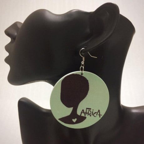 アフリカ　アフリカン　ブラック　ピアス　Africa　African woman