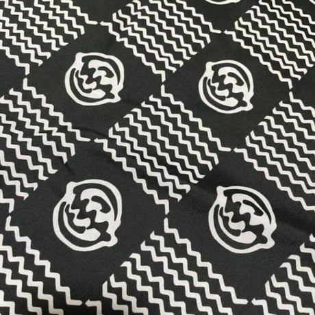 アフリカンプリント　アディンクラ　ガーナ　ジニャメ　ブラック　ラップスカート　巻きスカート　ロングスカート　African print Adinkra Gye nyame Wrap skirt